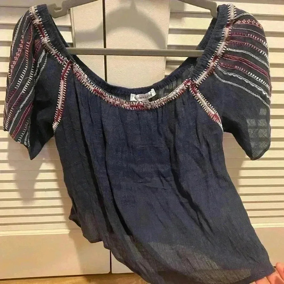 BLUE LINEN BLOUSE | Amazing for Summer Concerts & Festivals - Picture 4 of 4